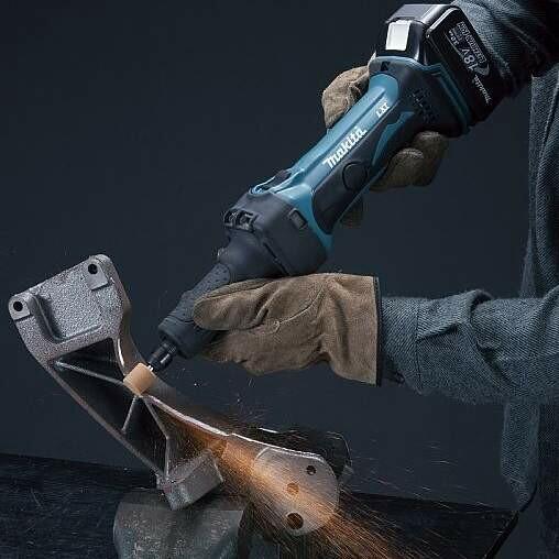 Акумуляторна пряма шліфмашина Makita DGD 800 RFE