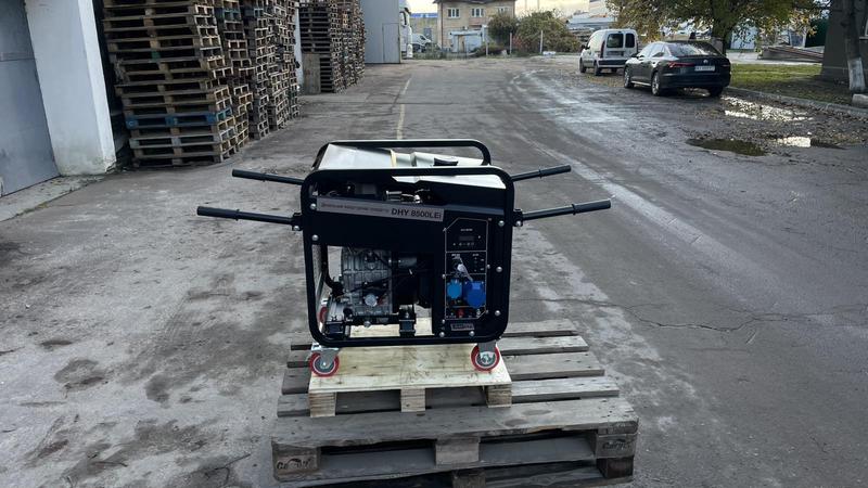 Інверторний дизельний генератор Hyundai DHY 8500LEi
