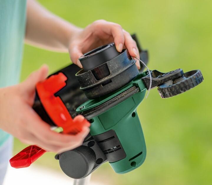 Акумуляторний тример Bosch UniversalGrassCut 18V-26 (06008C1D04) (без АКБ та ЗП)