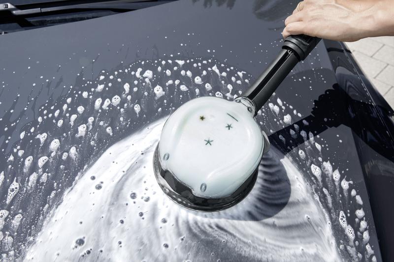 Мийка високого тиску KARCHER K3 + шампунь автомобільний (9.611-450.0)