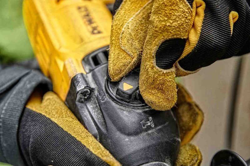 Перфоратор мережевий SDS-Plus DeWALT D25133K