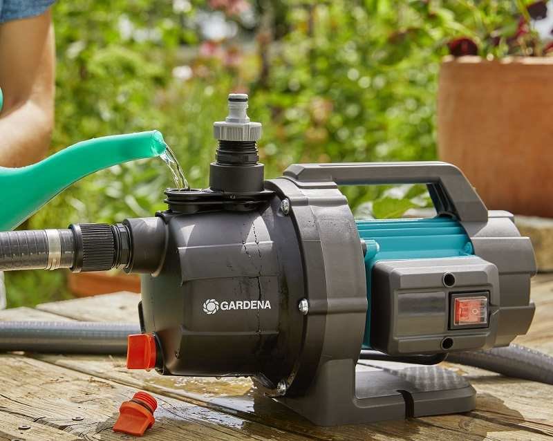 Насос садовий Gardena 3000/4 Set (09011-29)