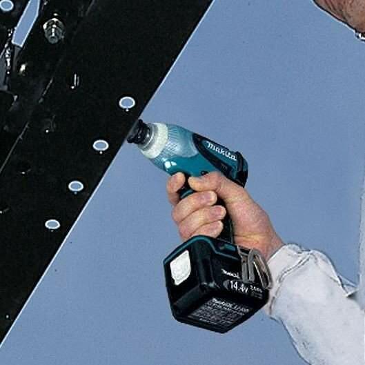 Акумуляторний гайкокрут Makita DTW 450 Z (без акумулятора і ЗП)