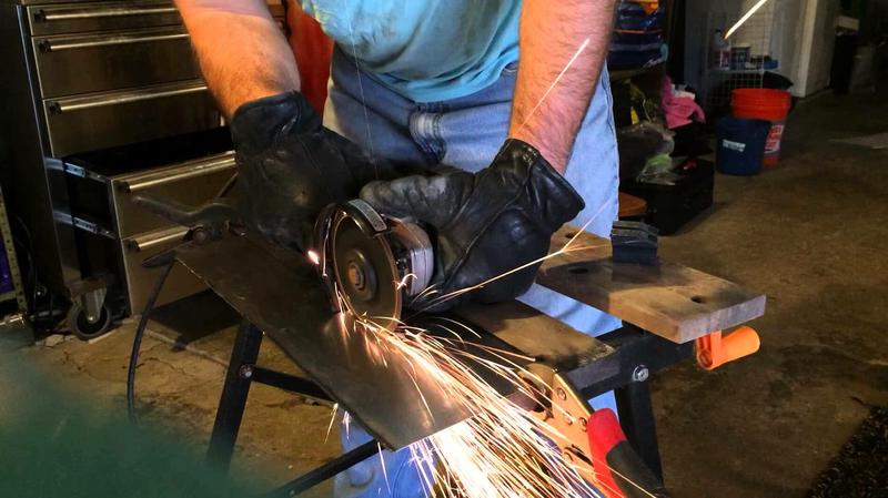 Кутова шліфувальна машина Makita GA9061R
