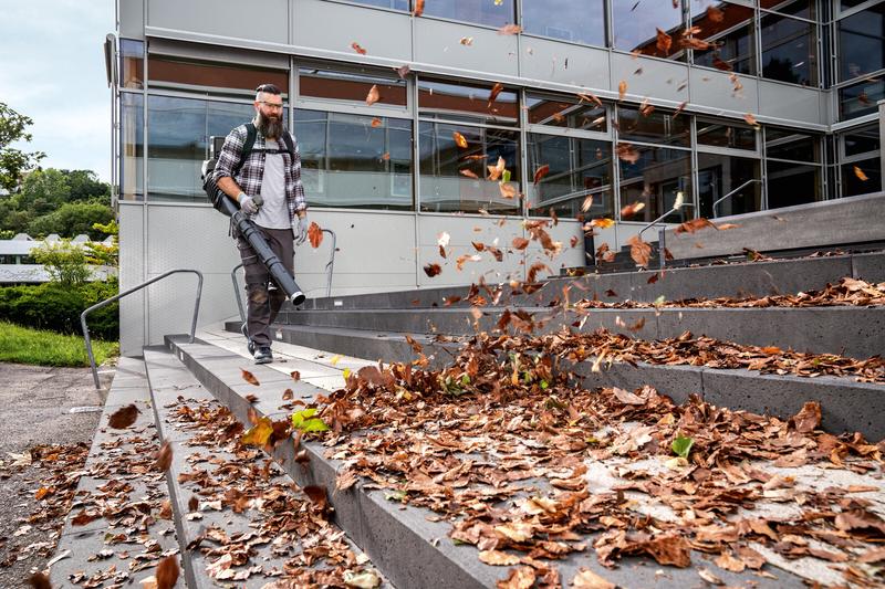 Повітродувка садова акумуляторна Karcher LBB 1060/36 Bp (1.042-510.0)