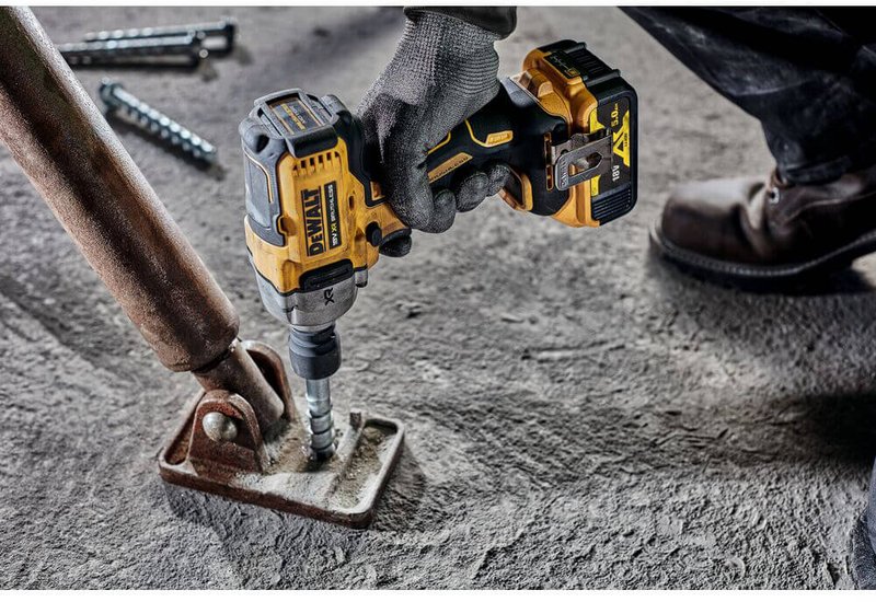 Гайкокрут ударний акумуляторний безщітковий DeWALT DCF892N