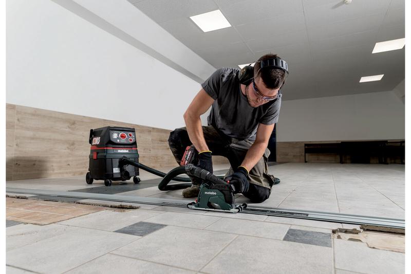 Акумуляторна кутова шліфувальна машина Metabo WB 18 LT BL 11-125 Quick (613054660)