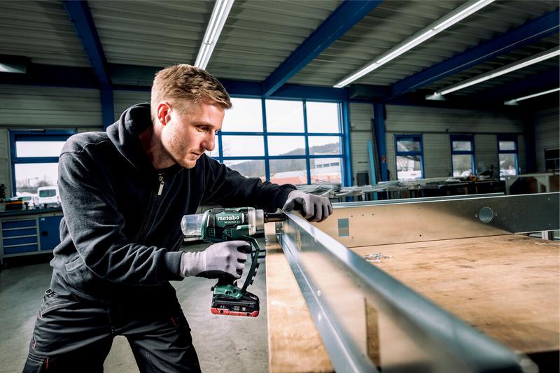 Акумуляторний заклепувач пістолет Metabo NP 18 LTX BL 5.0 (619002500)