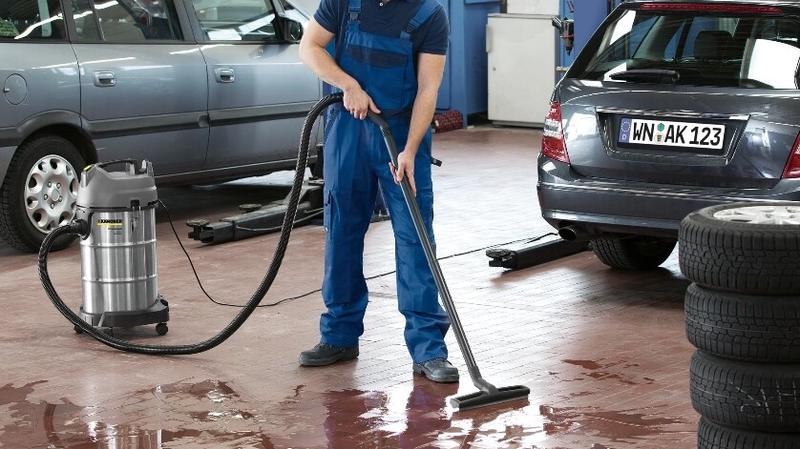 Пилосос для сухого та вологого прибирання Karcher NT 38-1 Me Classic