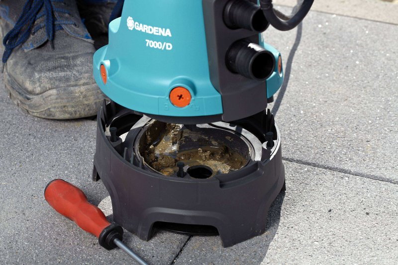 Насос погружной Gardena Classic 7000 / D