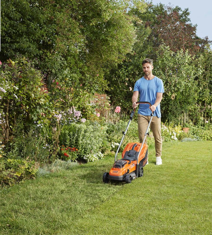 Газонокосарка акумуляторна BLACK+DECKER BCMW3318L2