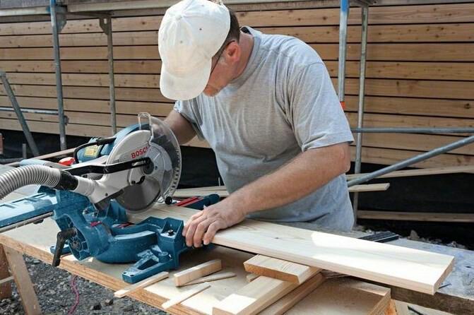 Пила торцювальна Bosch GCM 800 SJ (0601B19000)