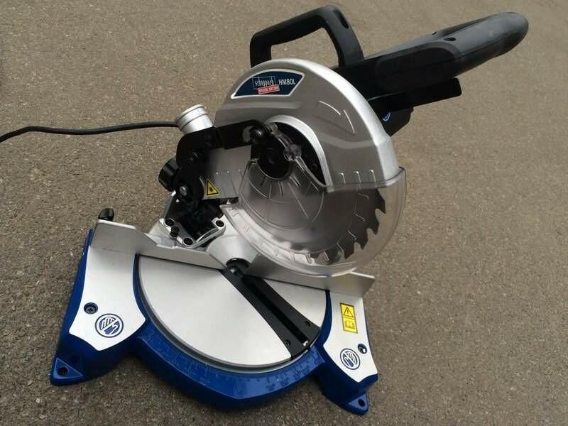 Пила торцювальна Scheppach HM80L