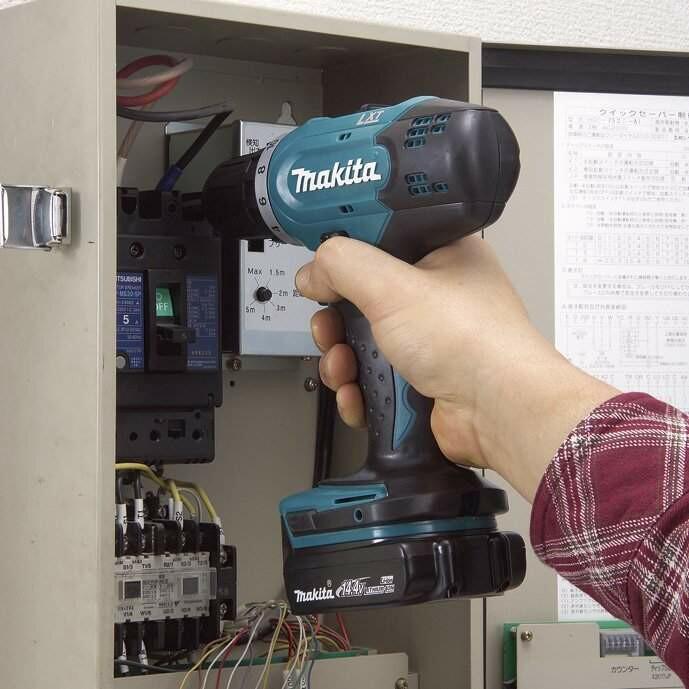 Акумуляторний ударний дриль-шурупокрут Makita BHP343SHE