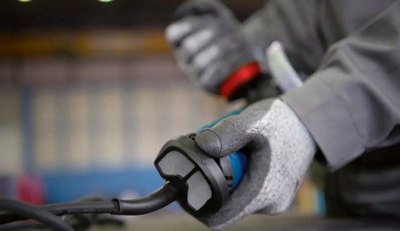 Кутова шліфувальна машина Bosch GWS 17-125 (06017D0200)