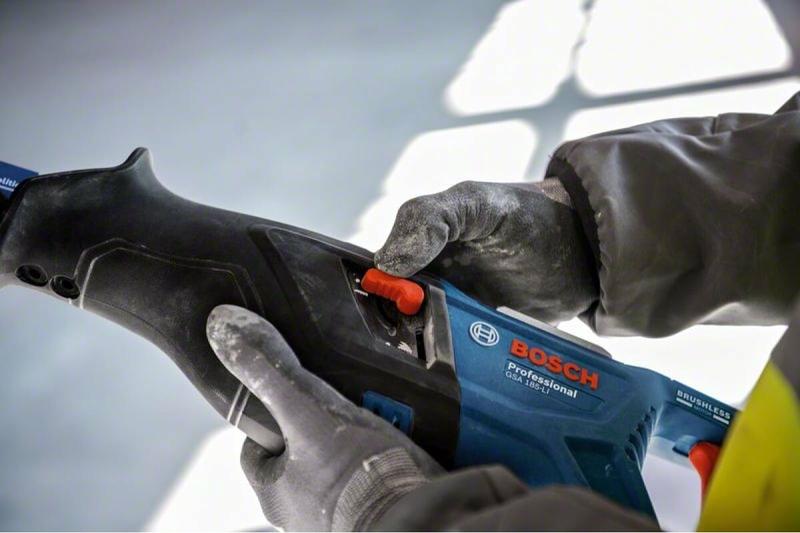 Акумуляторна шабельна пилка Bosch GSA 185-LI Solo (06016C0020) (без АКБ та ЗП)