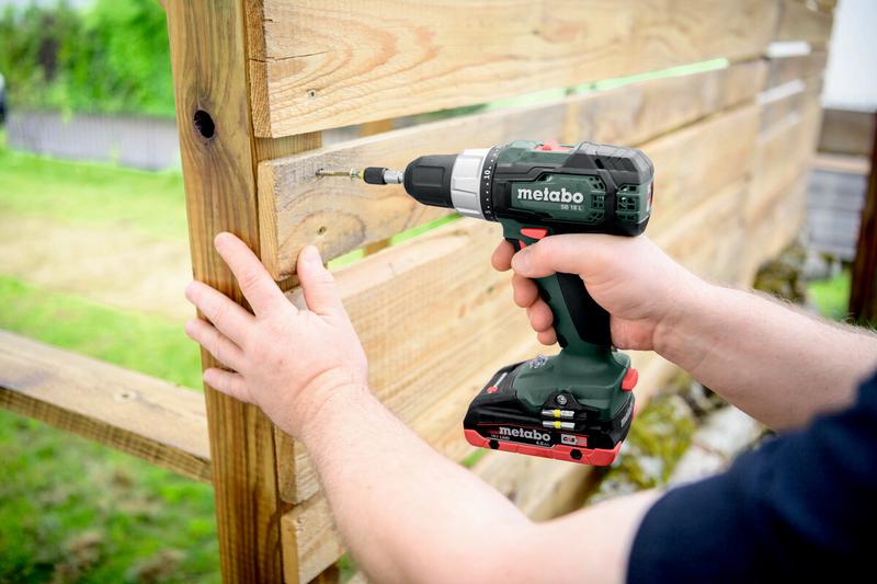 Акумуляторний ударний дриль-шурупокрут Metabo SB 18 L Set (614053900)