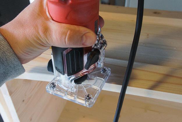 Фрезер Makita M3700