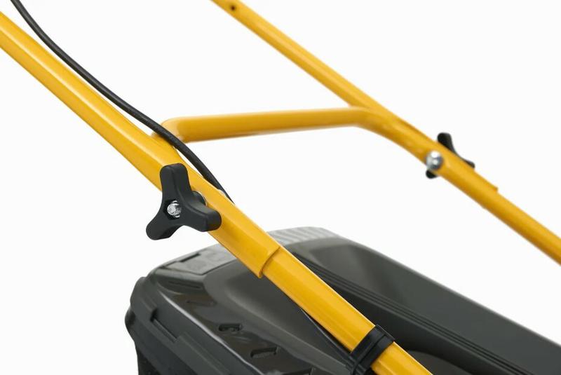 Газонокосарка акумуляторна самохідна Stiga Collector548AEKit