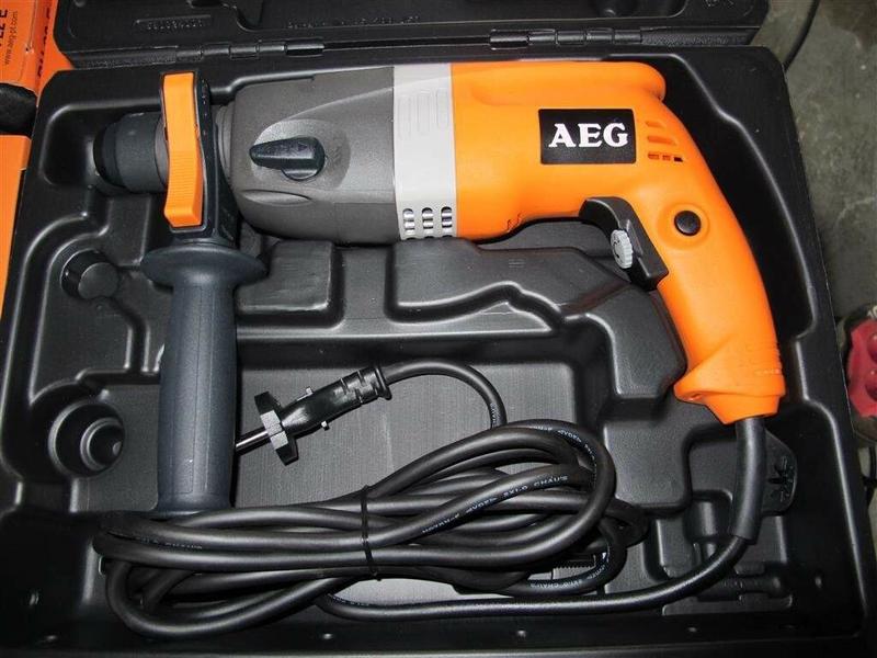 Перфоратор AEG BH 22E