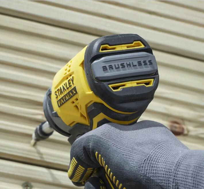 Акумуляторний ударний гайкокрут Stanley FatMax SBF810D2K