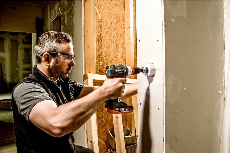 Акумуляторний шурупокрут Metabo BS 18 LT BL Q 2xLiHD (II) 4.0 Ah (602334800)