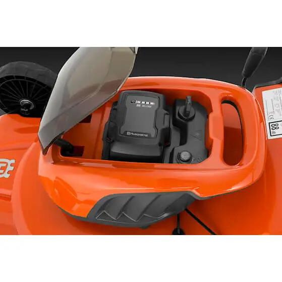 Газонокосарка акумуляторна Husqvarna LC 142i (без АКБ і ЗП) (9705418-01)