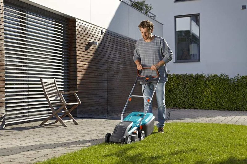 Електрична газонокосарка Gardena PowerMax 1400/34 (05034-20)