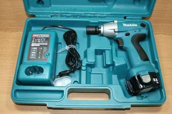 Акумуляторний ударний гайкокрут Makita 6918FDWDE