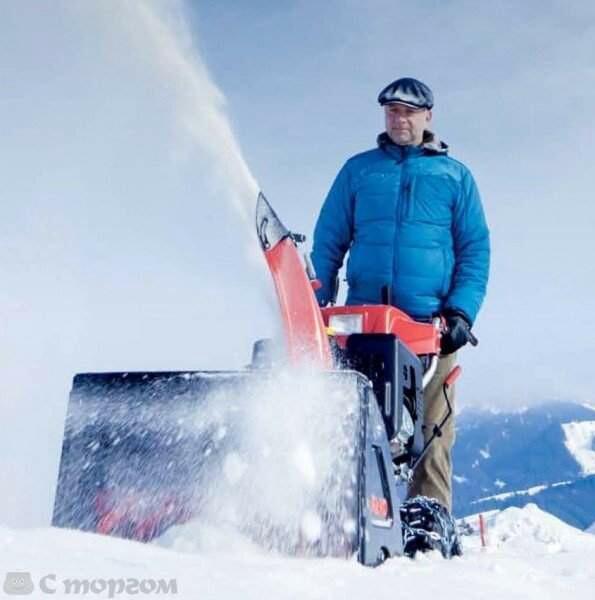 Бензиновий снігоприбирач AL-KO SnowLine 700 E