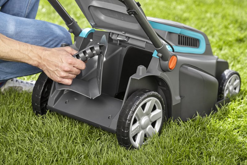 Електрична газонокосарка Gardena PowerMax 1800/42 з мульчуванням (05042-20)