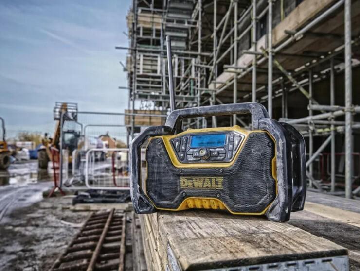 Радіоприймач DeWALT DCR029 DAB + / FM Stereo, AUX, Bluetooth, USB