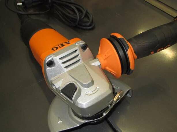Кутова шліфувальна машина AEG WS 12-125