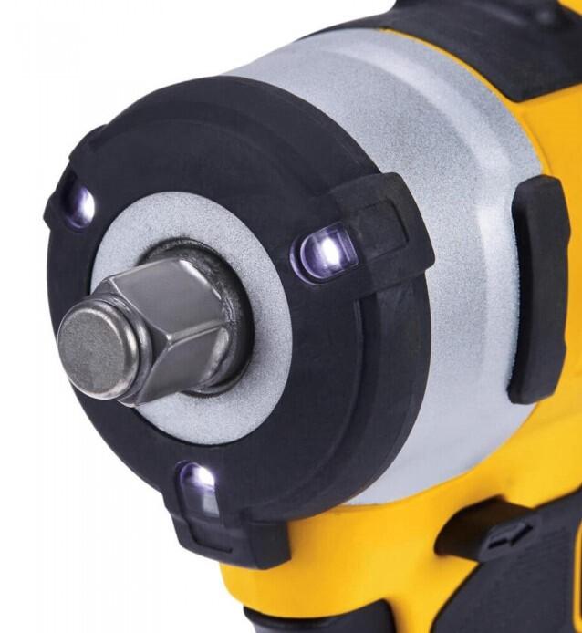 Гайковерт ударный акумуляторний DeWALT DCF901P1
