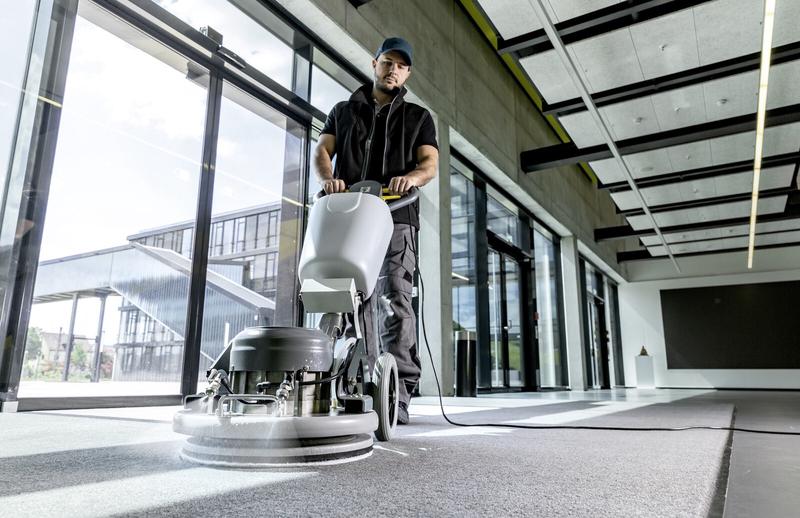 Однодискова прибиральна машина Karcher BDS 43/ Orbital C Spray (1.291-253.0)