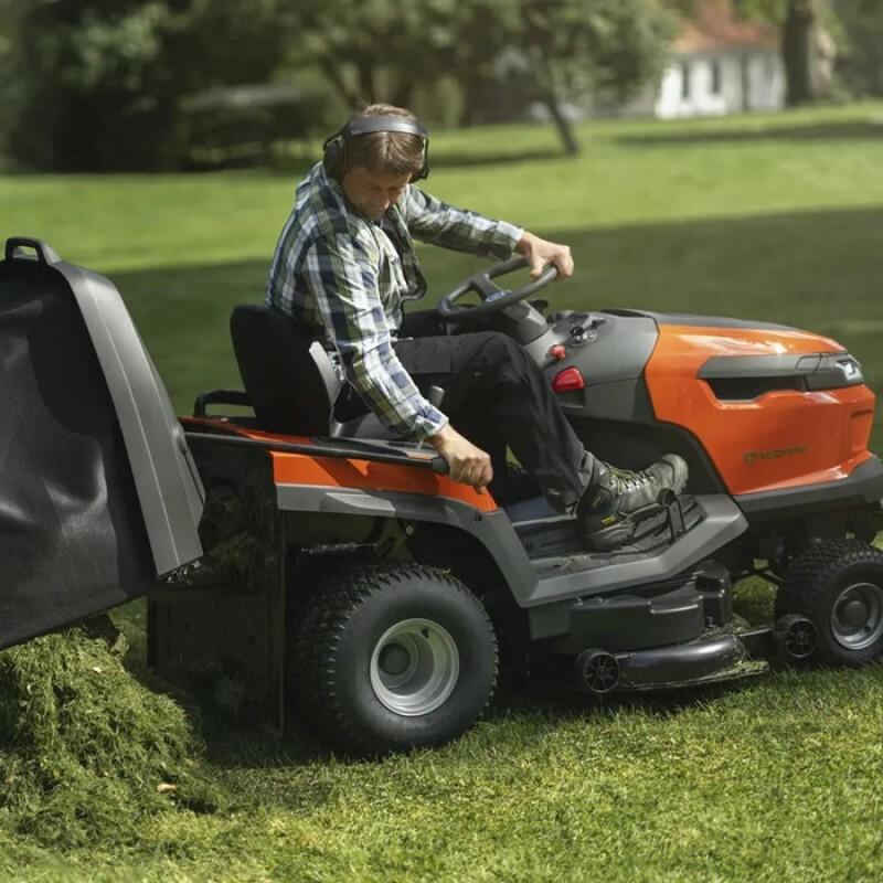 Садовий трактор Husqvarna TС 220T (9707278-01)