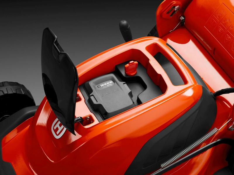 Акумуляторна газонокосарка Husqvarna LC 141Li