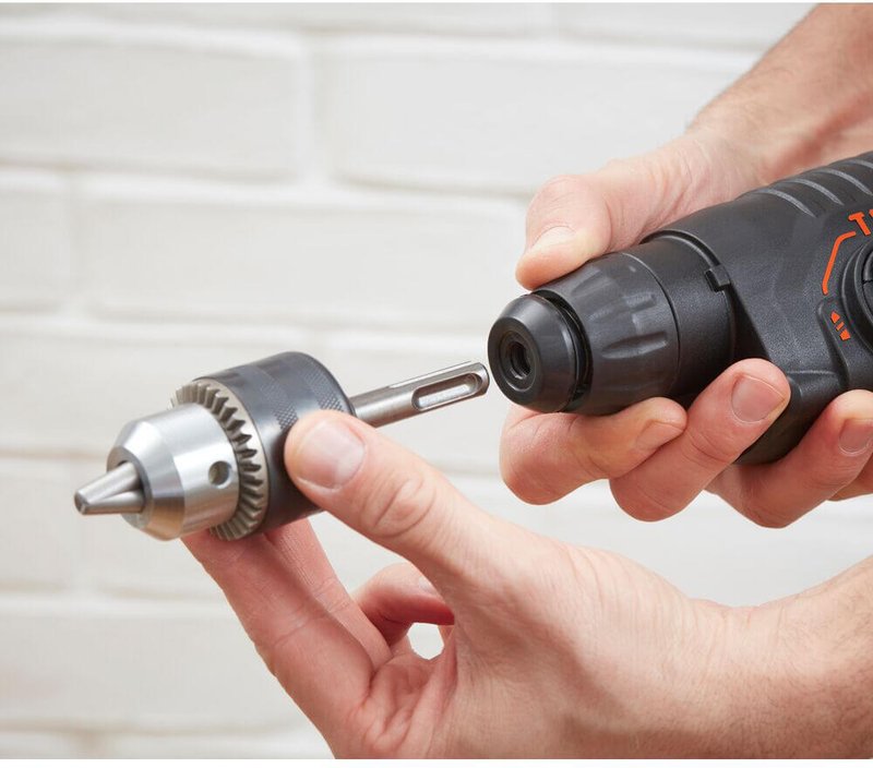 Перфоратор мережевий SDS-Plus BLACK+DECKER BEHS01K