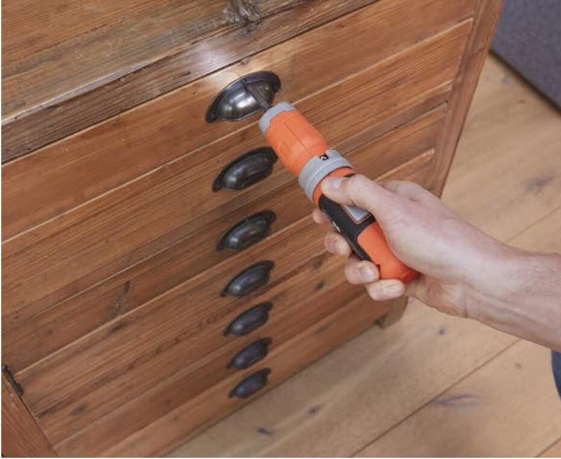 Викрутка акумуляторна Black   Decker BCF603C-QW