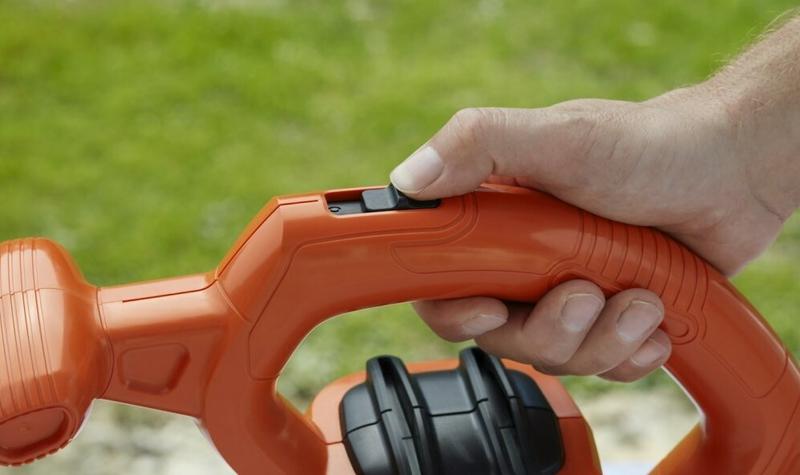 Садовий пилосос електричний BLACK   DECKER BEBLV260