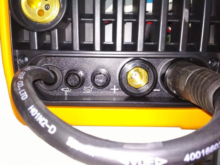 Зварювальний напівавтомат Hugong ExtreMig 200 LCD