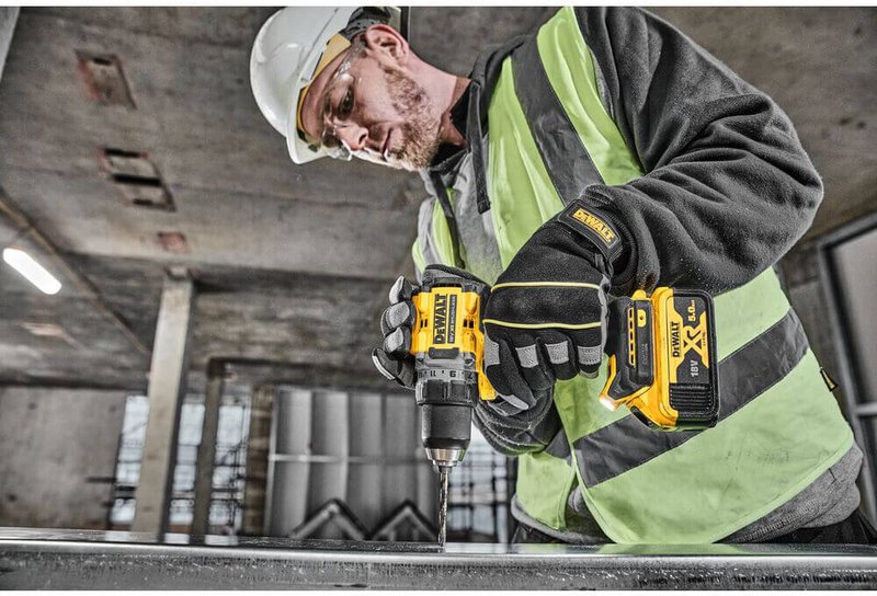 Дриль-шуруповерт акумуляторний безщітковий DeWALT DCD800P2T