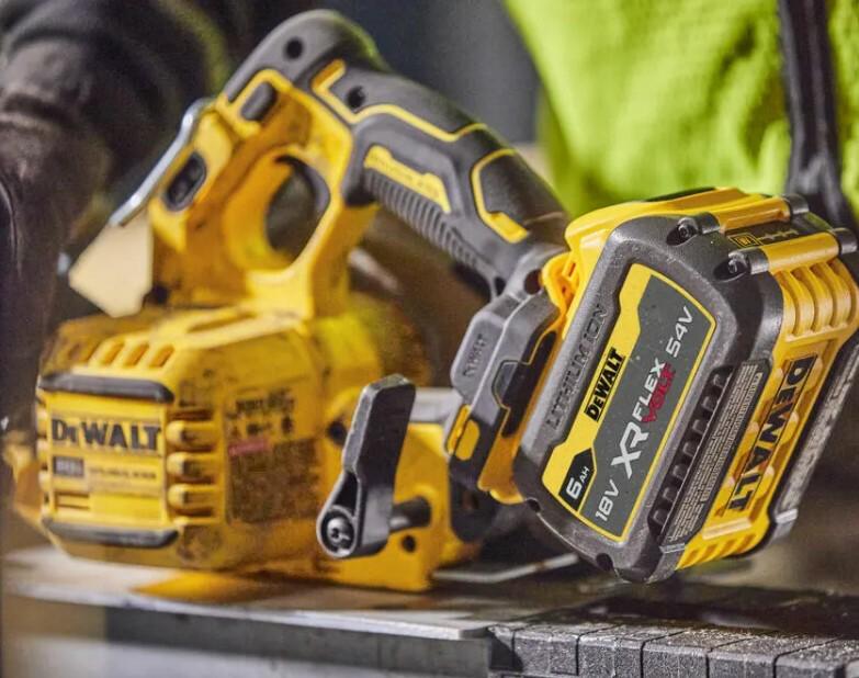 Пила дискова DeWALT FLEXVOLT ADVANTAGE TSTAK DCS573NT (без АКБ та ЗП)