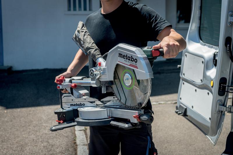 Акумуляторна торцювальна пила Metabo KGS 18 LTX BL 305 (614305810)