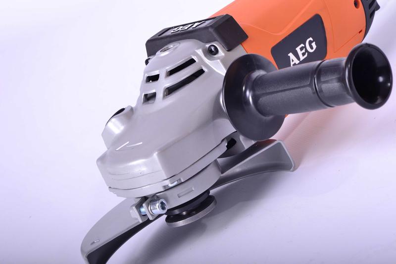 Кутова шліфувальна машина AEG WS 2200-180 DMS
