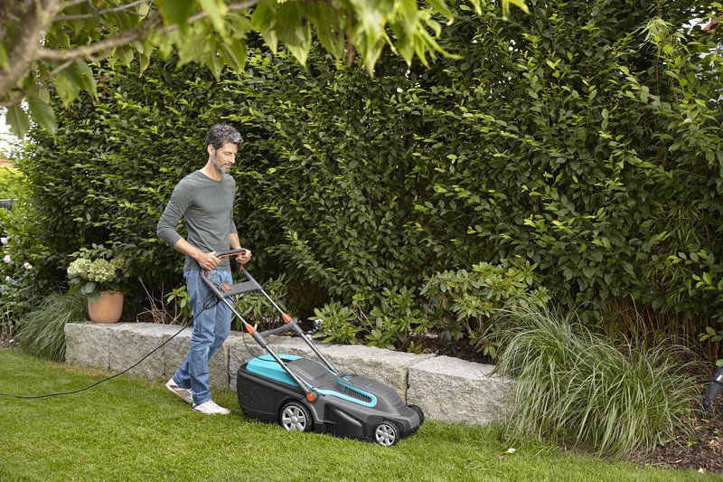 Електрична газонокосарка Gardena PowerMax 1800/42 з мульчуванням (05042-20)