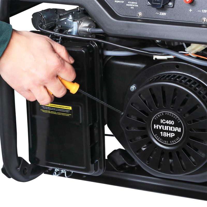 Бензиновий генератор Hyundai HHY 10000FE
