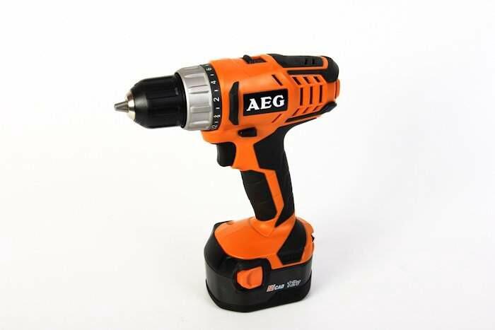 Шурупокрут AEG BS 12 G NC-202C