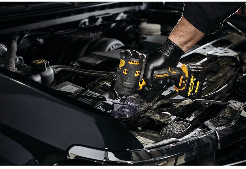 Гайкокрут ударный акумуляторний безщітковий DeWALT DCF901P1G