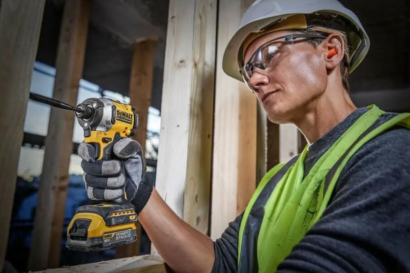 Набір інструментів DeWalt DCK2051H